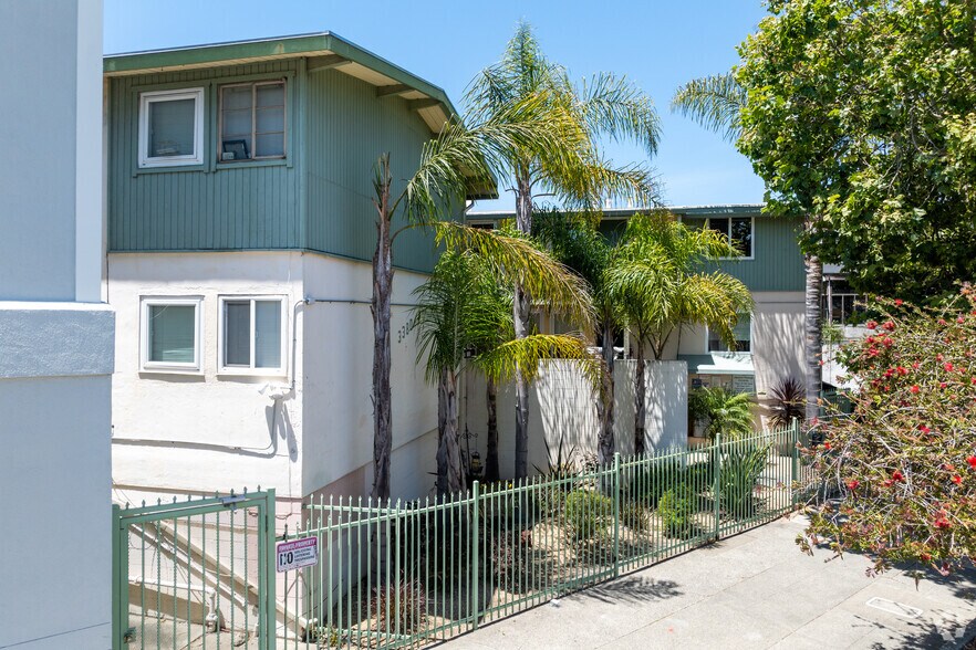 Building Photo - Adeline Apartments