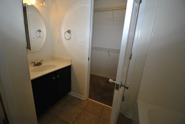 Building Photo - 5307 Silver Wing Blvd