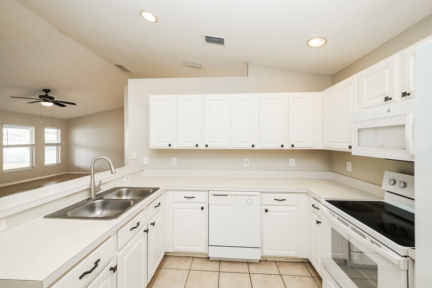 Building Photo - 4213 Berkeley Dr
