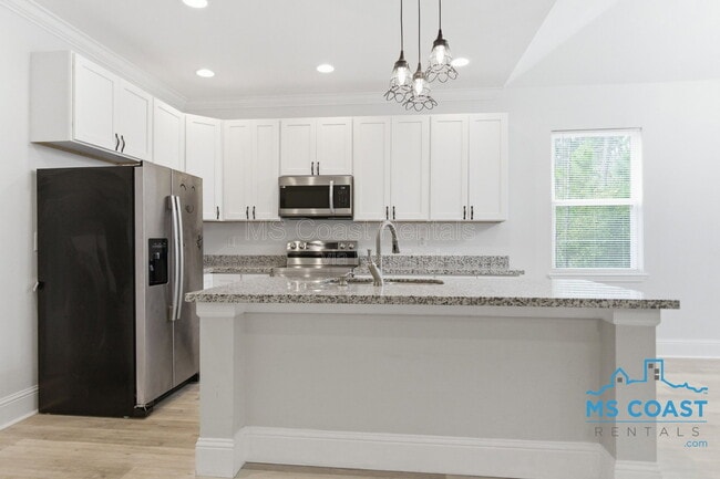 Building Photo - 15334 Oak Creek Cove