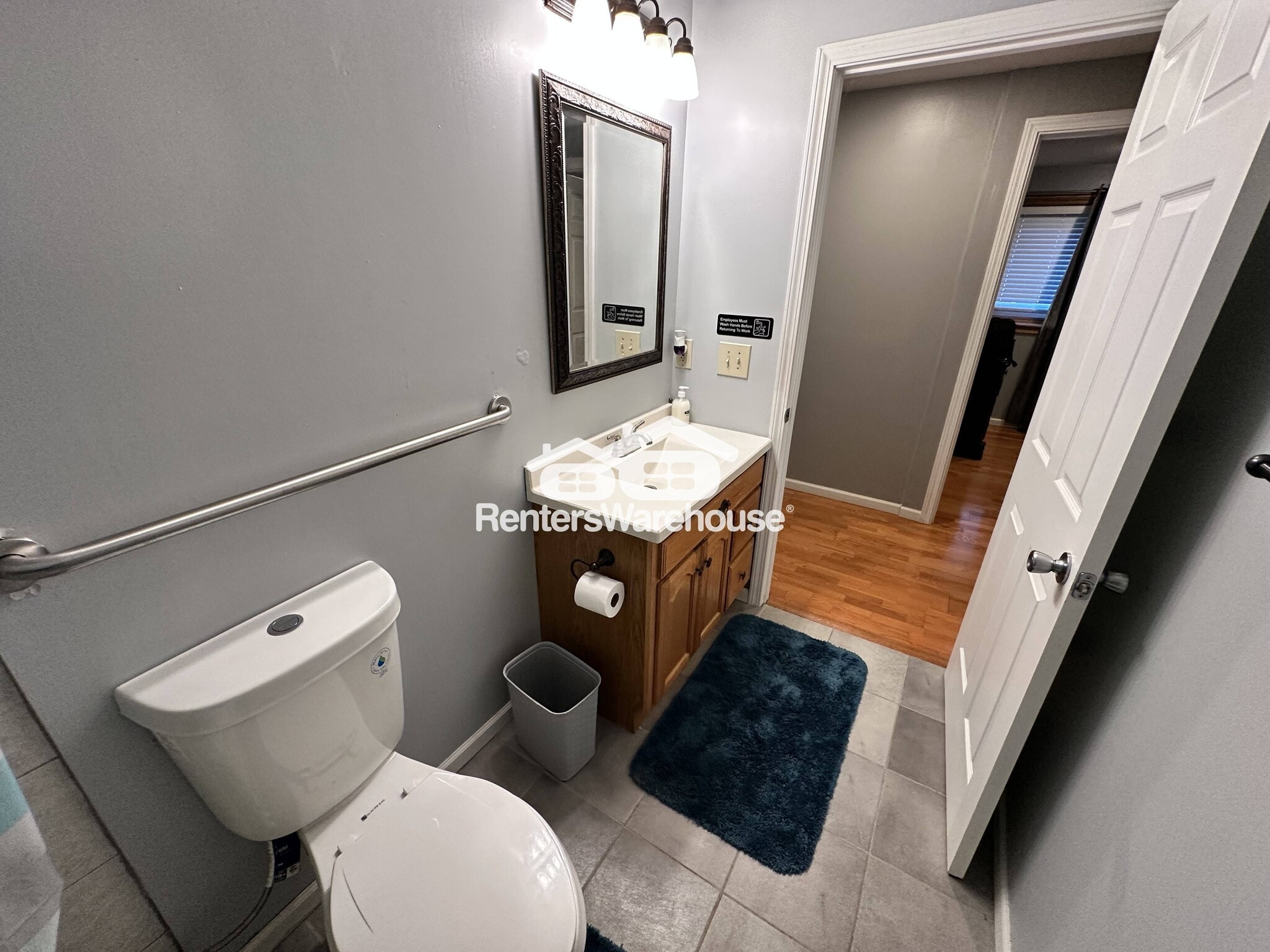 Building Photo - 10921 Jersey Ct N