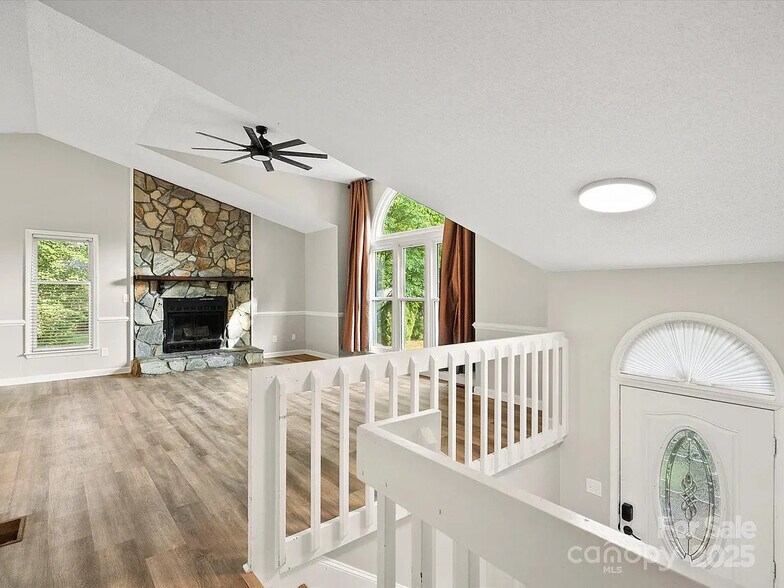 Building Photo - 3124 5th Street Pl NE