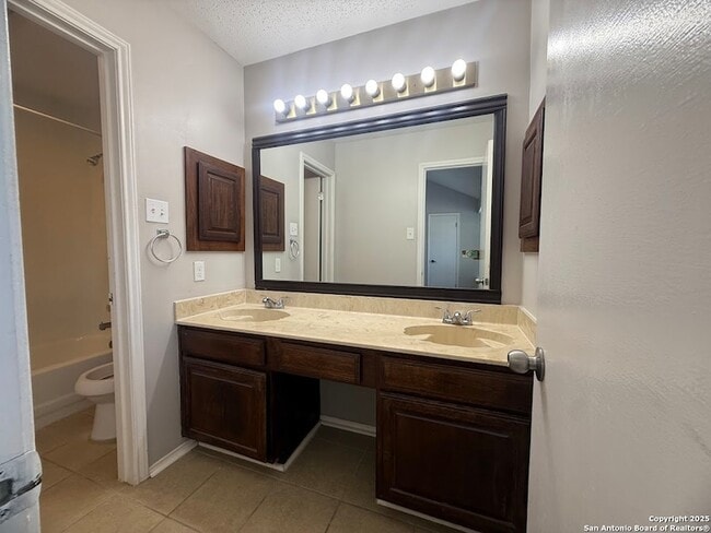 Building Photo - 14927 River Wind