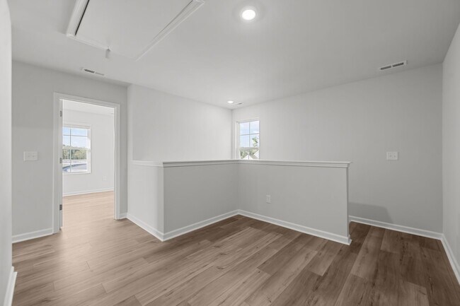 Building Photo - 186 Citadel Dr