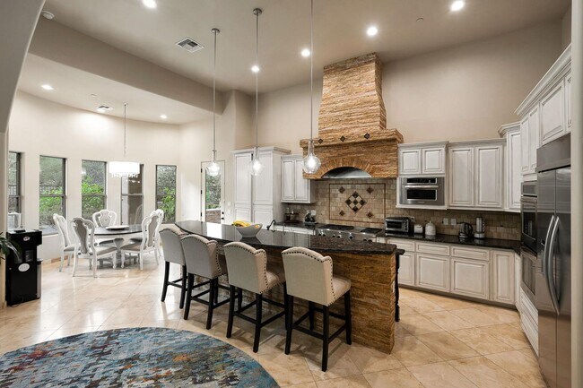 Building Photo - 14598 E Corrine Dr