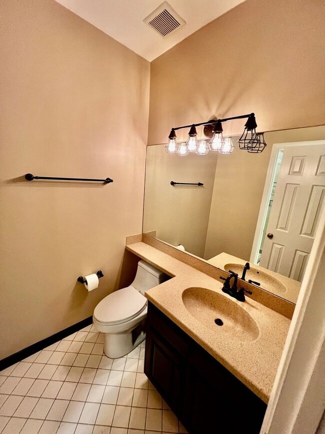 Building Photo - 1421 Peachtree St NE