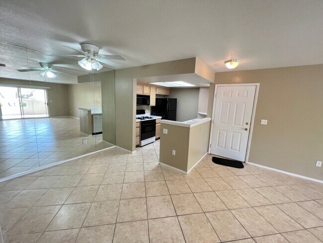 Building Photo - 1901 Rio Canyon Ct