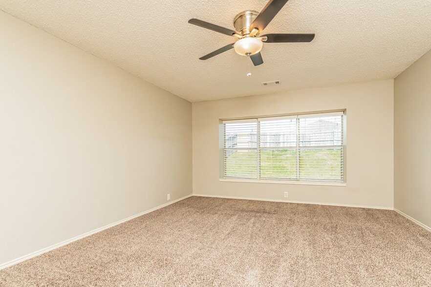 Building Photo - 1514 Wavecrest Dr