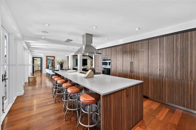 Building Photo - 14 W San Marino Dr