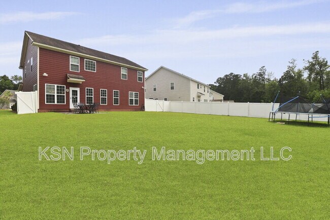 Building Photo - 144 Tahoe Dr
