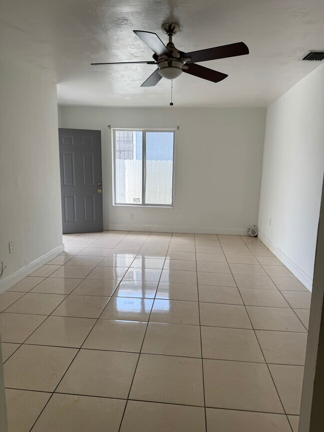 Building Photo - 2910 NW 31st St