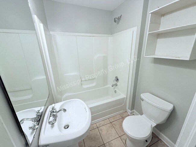 Building Photo - 3BR/2BA For Rent