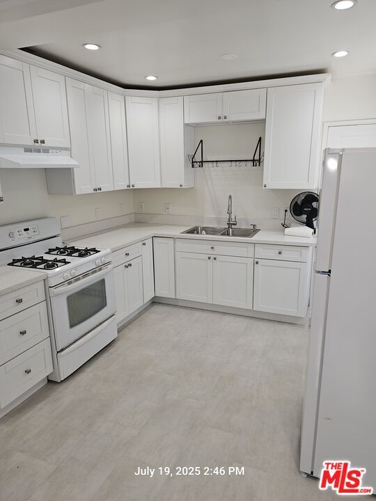 Building Photo - 5468 Edgewood Pl