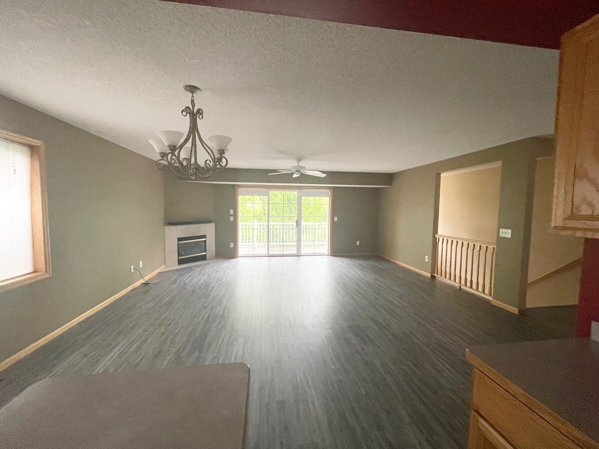 Building Photo - 13924 Glendale Trl