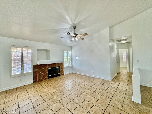 Building Photo - 4544 Crimson Leaf Dr