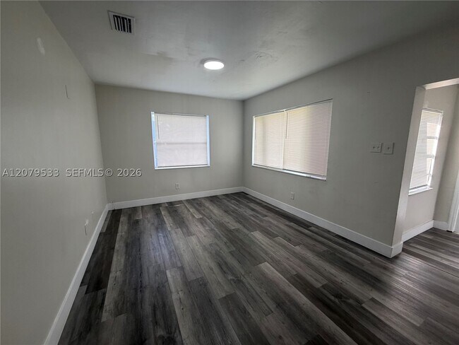 Building Photo - 2431 NW 9th St