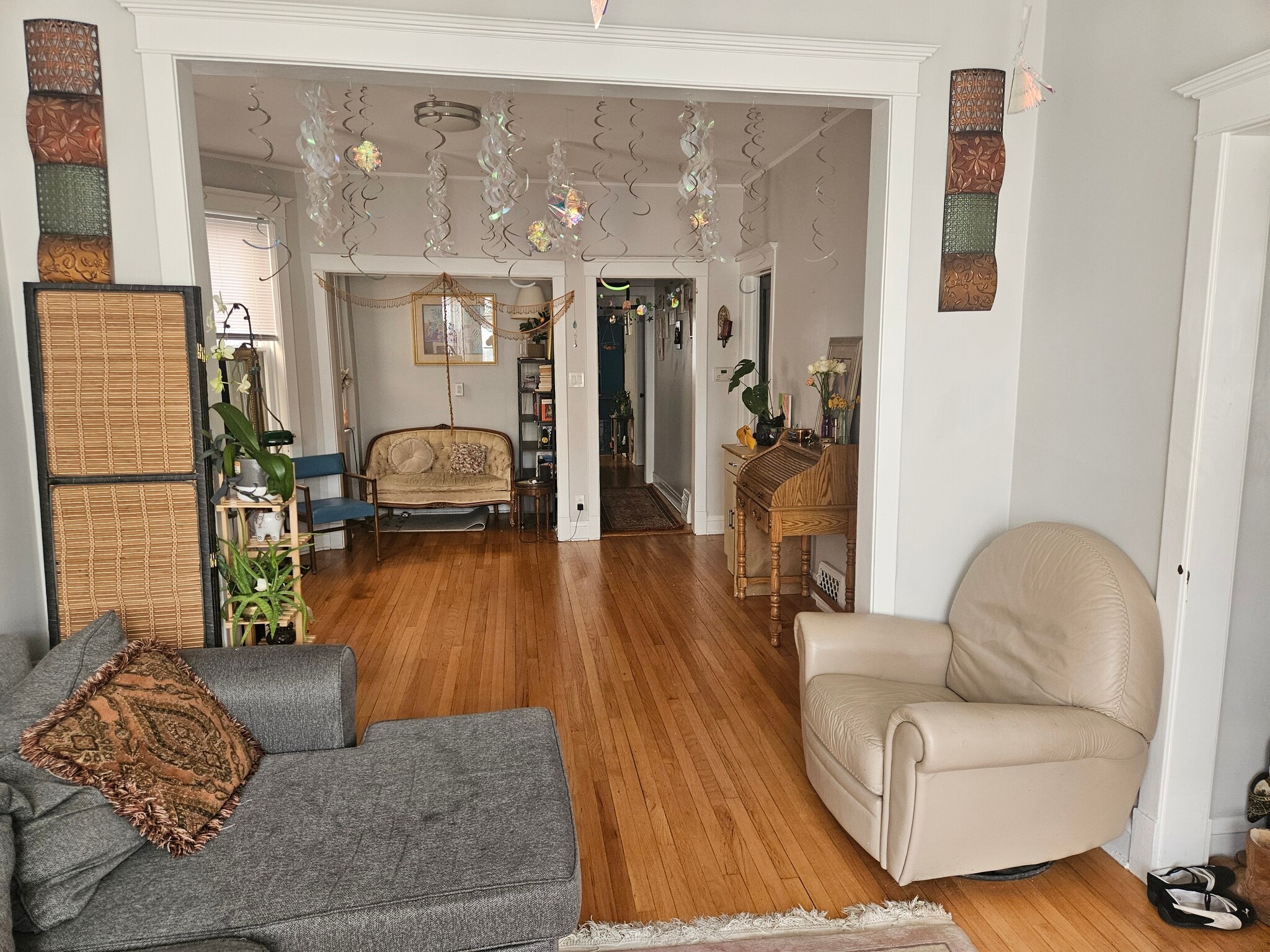 Building Photo - 1924 W Wilson Ave