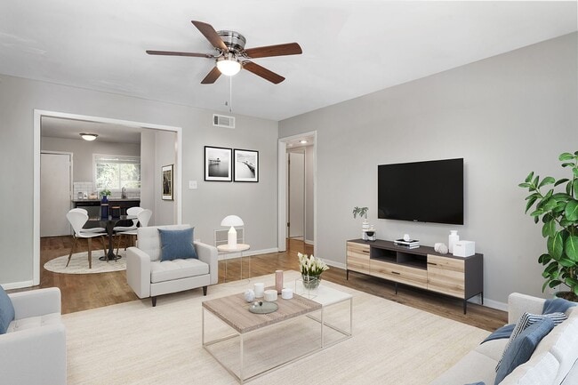 Interior Photo - Commons of East Lake