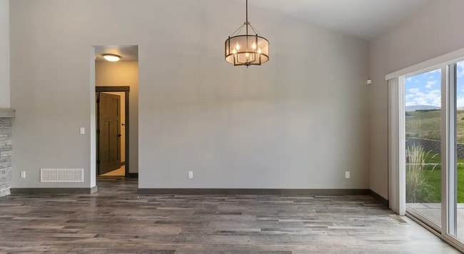 Building Photo - 3 Bedroom 2 Bath in Livingston!