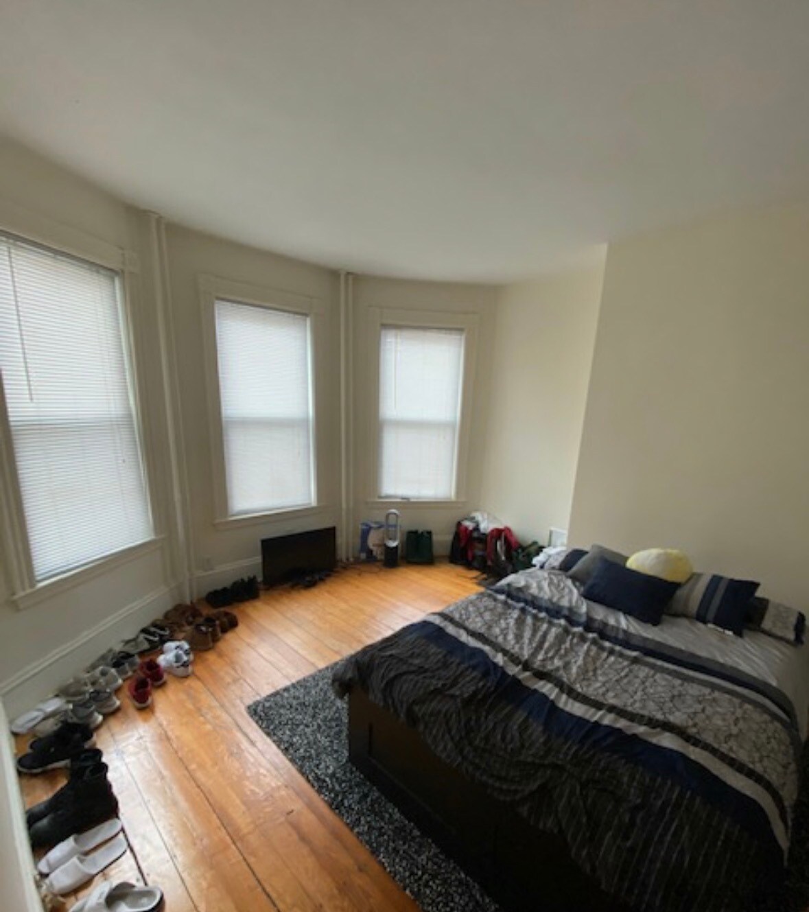 Building Photo - 121 Calumet St