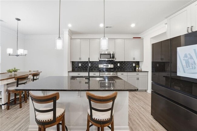 Building Photo - 3860 Pressley Ln