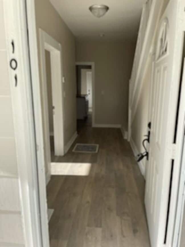 Building Photo - For Rent – Historic 3 Bed, 2 Bath Home Jus...