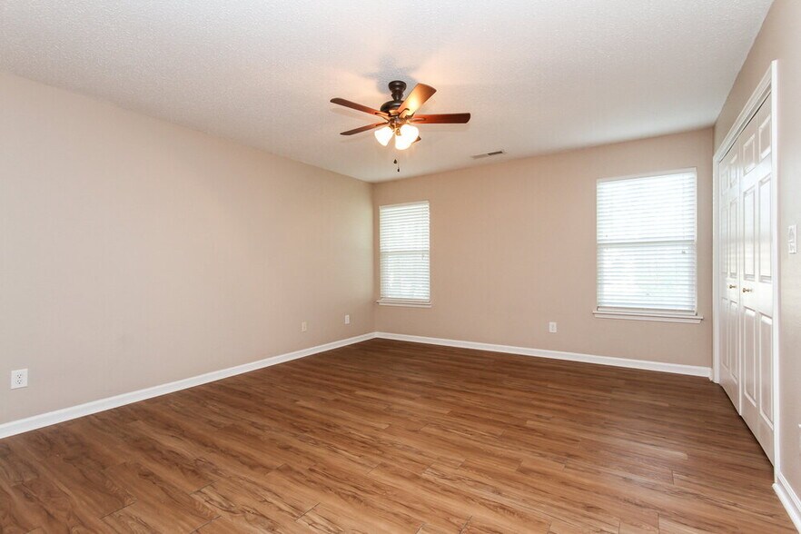 Building Photo - 19546 Prairie Crossing Dr
