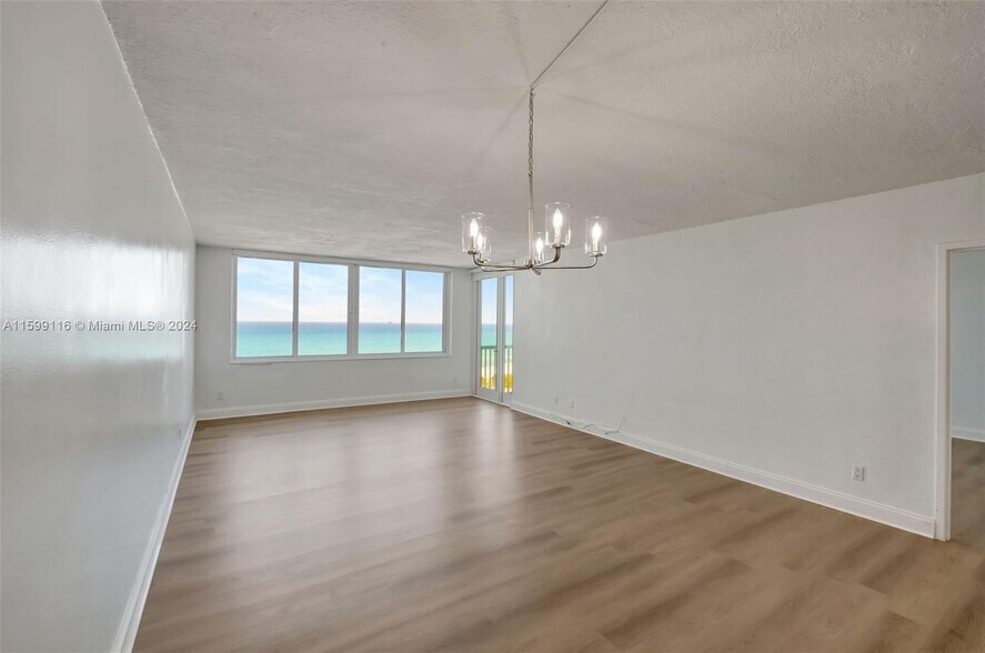 Building Photo - 5401 Collins Ave