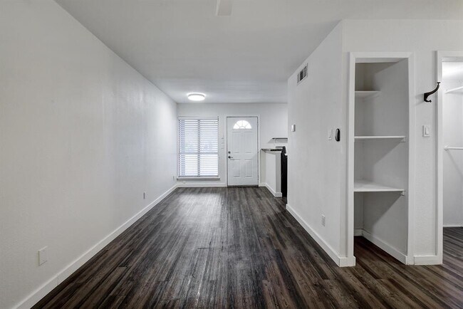 Building Photo - 4111 Avenue A