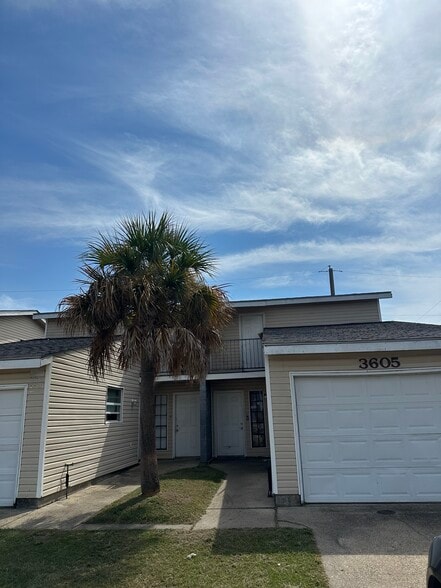 Primary Photo - 3605 Jupiter Dr