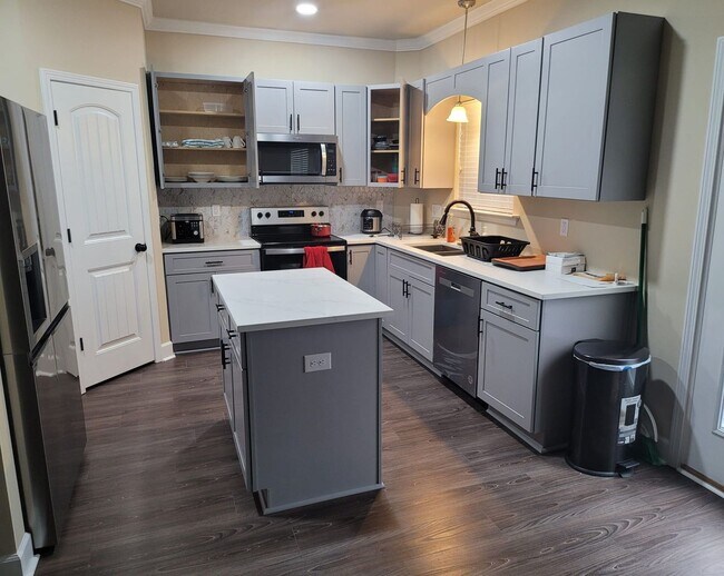 Building Photo - Coming Soon in Orchard Landing