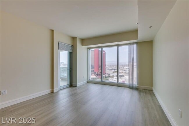 Building Photo - Luxury High-Rise Living at SKY | 29th Floo...