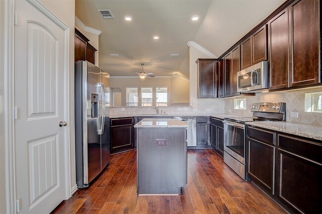 Building Photo - 217 Baldwin Dr