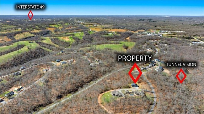 Building Photo - 4 Savidge Cir