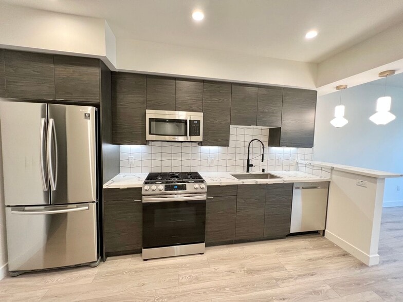 Building Photo - THE ROSE. at OVERLAND