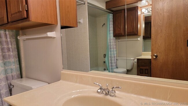 Building Photo - 4027 E 82nd Pl