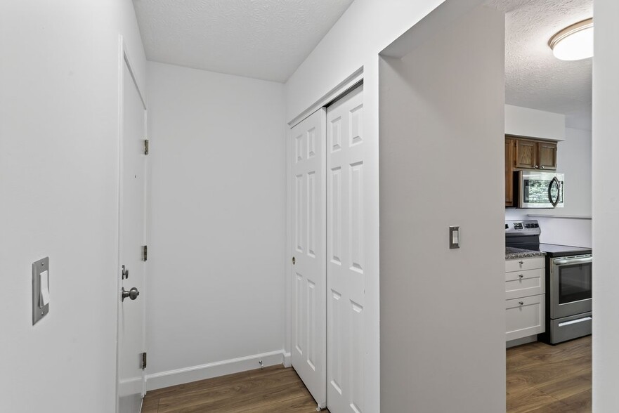 Building Photo - 9481 Canyon Pass Dr