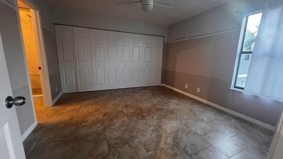 Building Photo - 14 N Crossings Cir