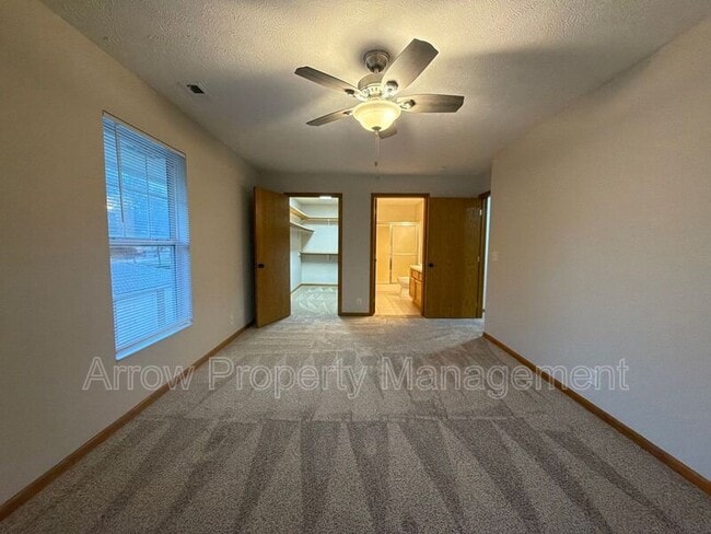 Building Photo - 1660 Swanson Dr
