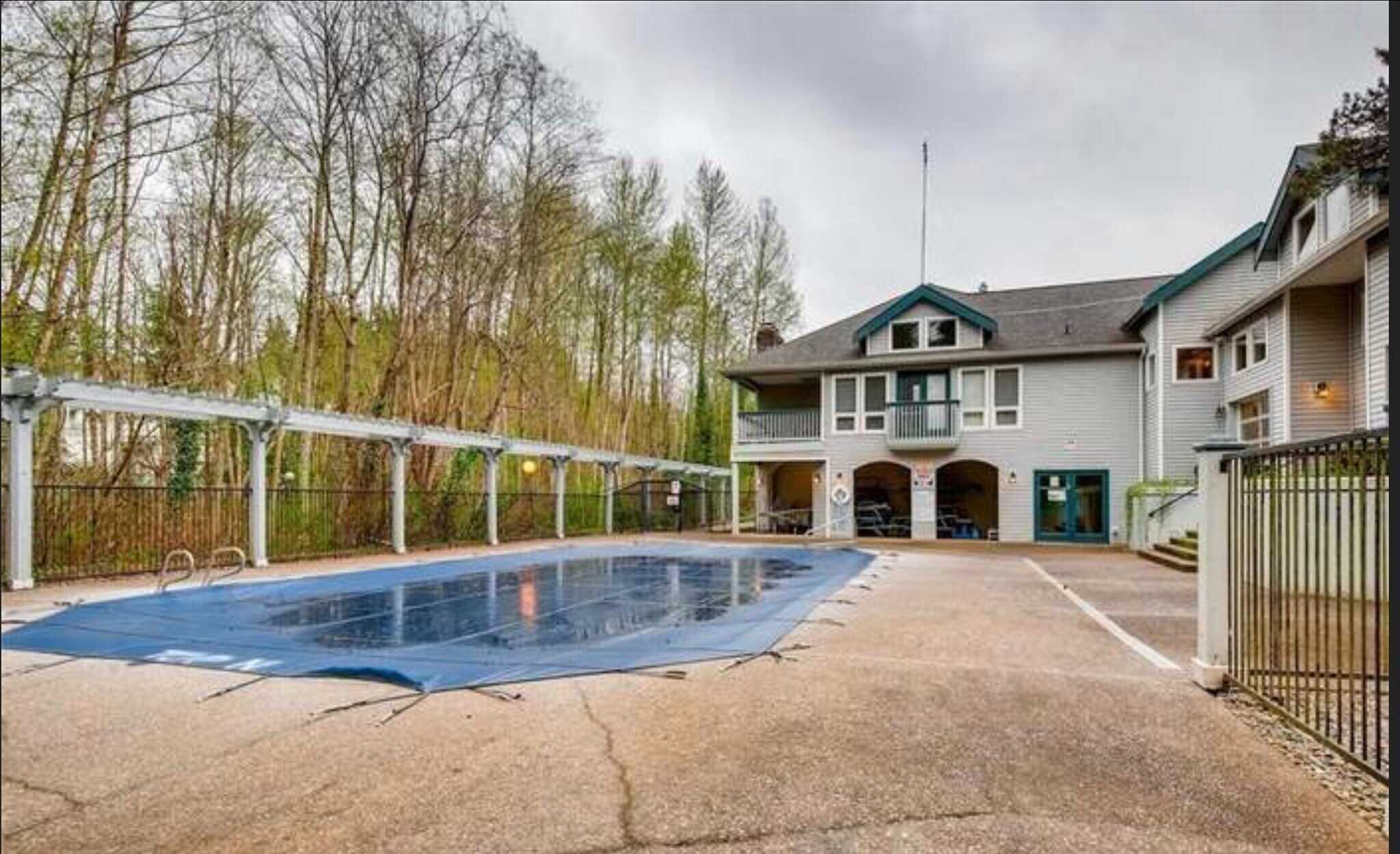 Building Photo - 33020 10th Ave SW