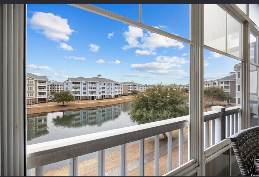 Building Photo - 4865 Luster Leaf Cir