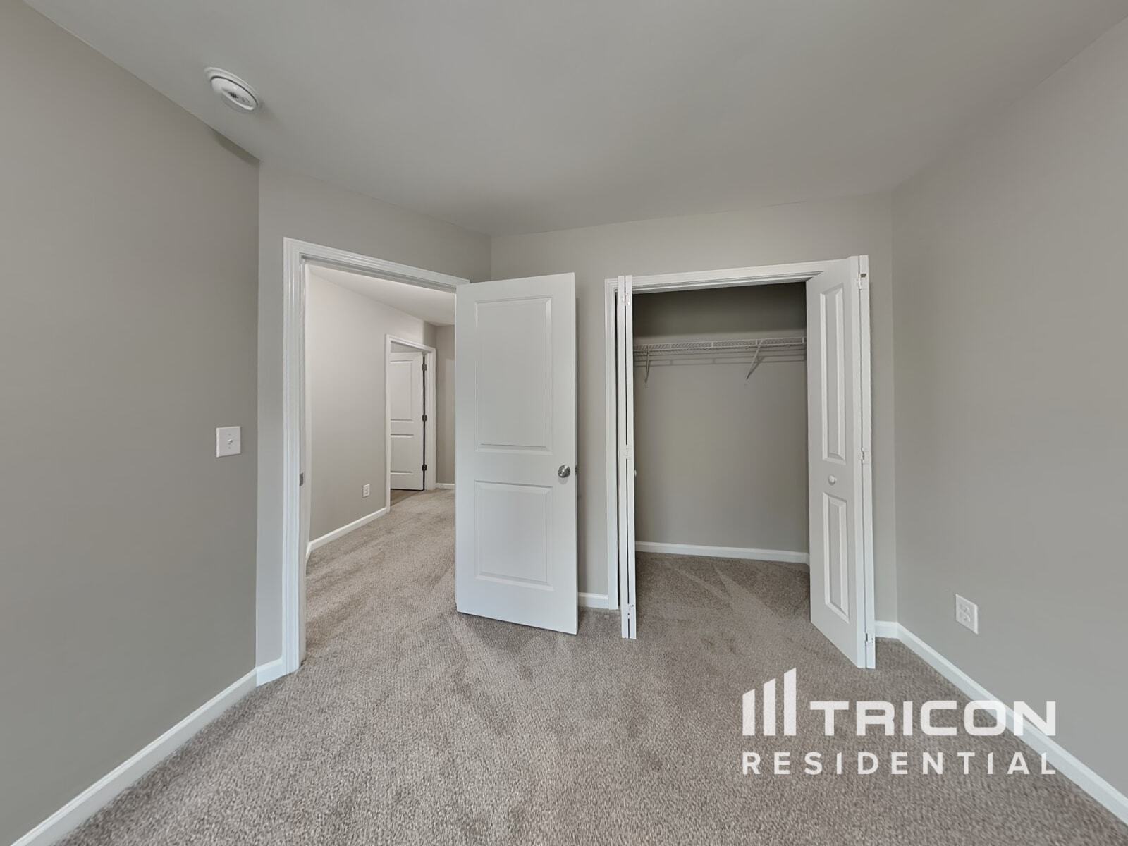 Building Photo - 364 Eastfair Dr