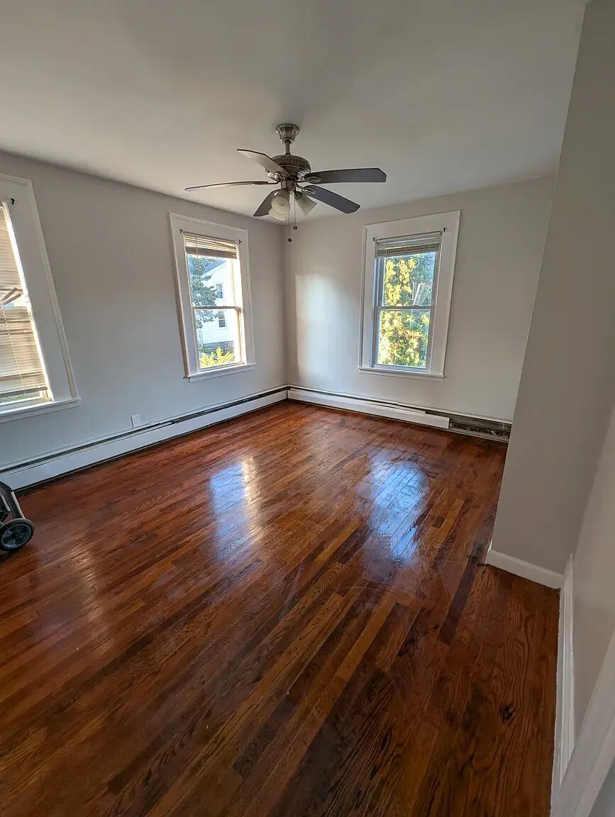 Building Photo - 25 Noyes Ave