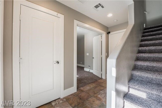 Building Photo - 9050 W Tropicana Ave