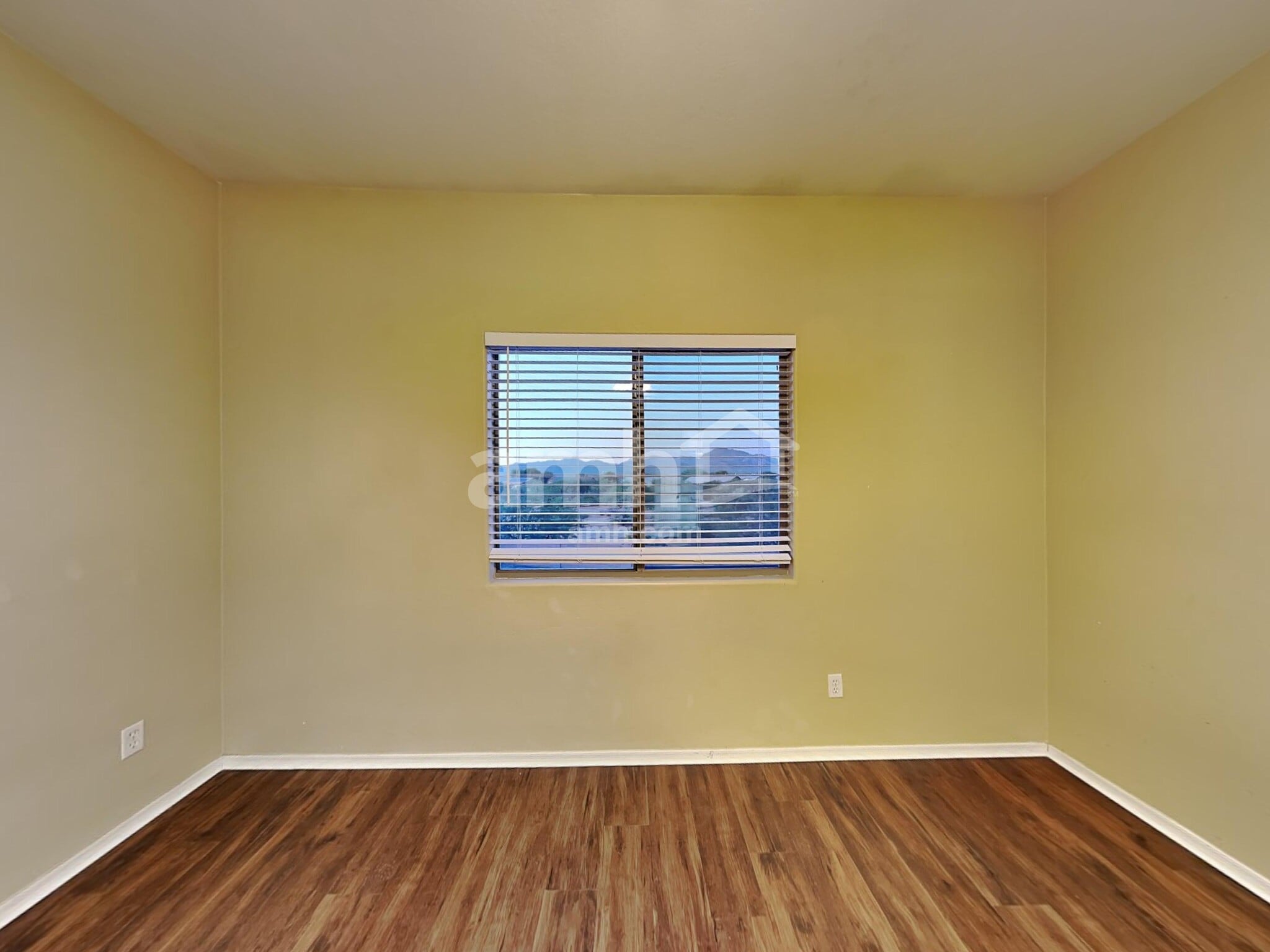 Building Photo - 7592 W Ranchers Dr