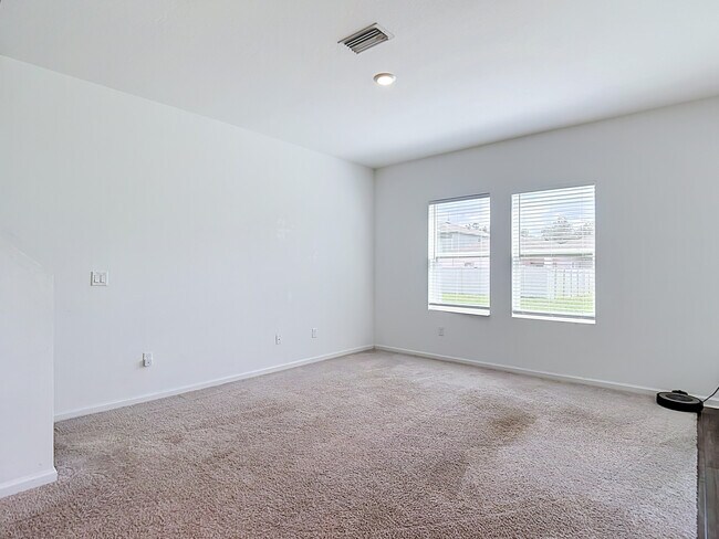Building Photo - 35544 Shade Fern Ln