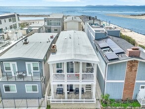 Building Photo - 7405 Seashore Dr