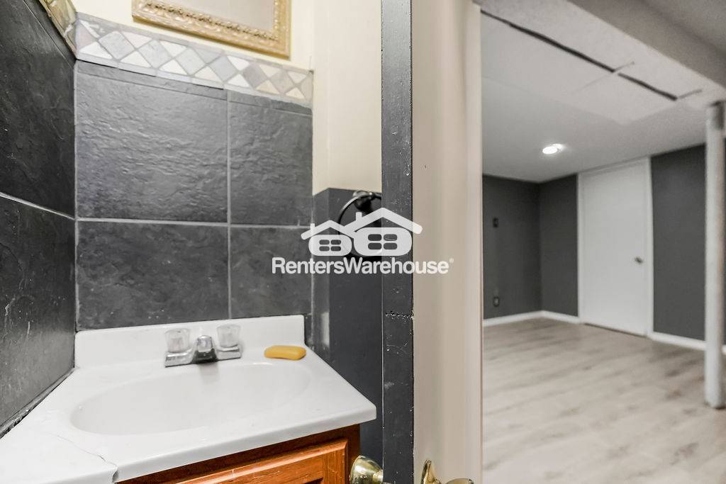 Building Photo - 3305 Askew Ave