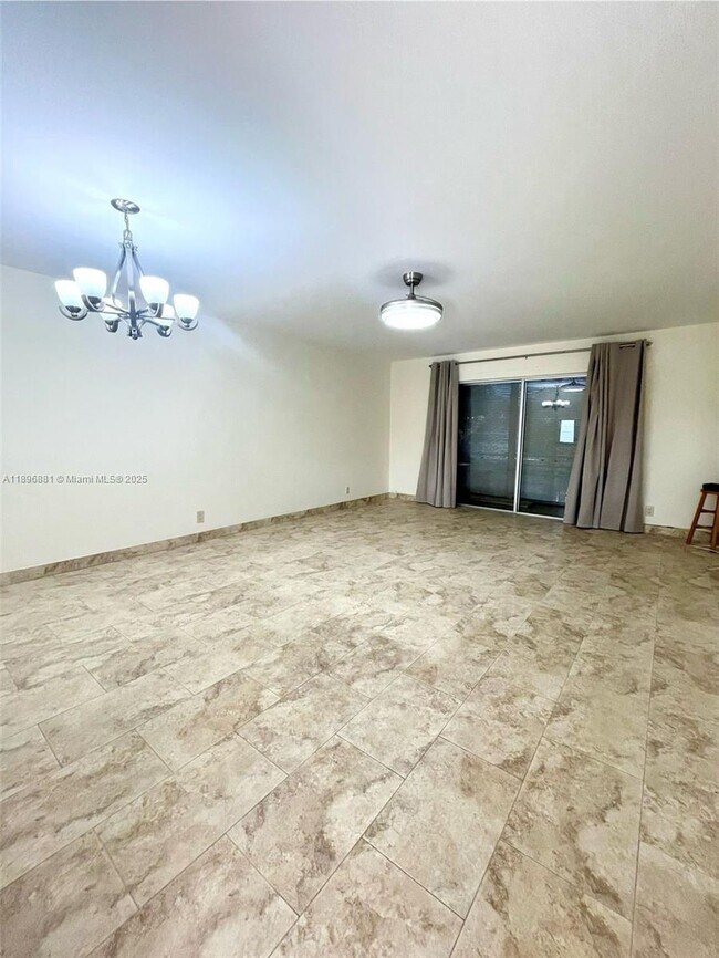 Primary Photo - 1425 Atlantic Shores Blvd