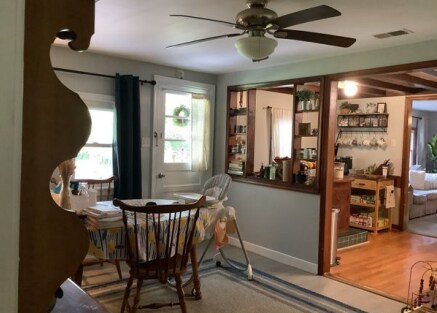 Dinning Room/ Front Entry - 2399 Mill Rd